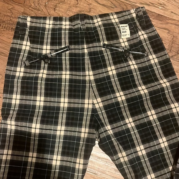 November plaid pants size 32 - Picture 6 of 7